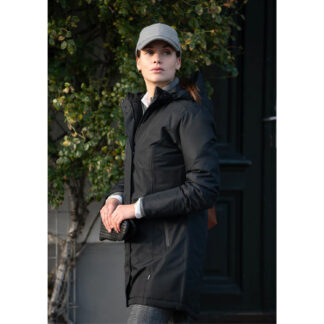 Jacka Mapleton dam svart